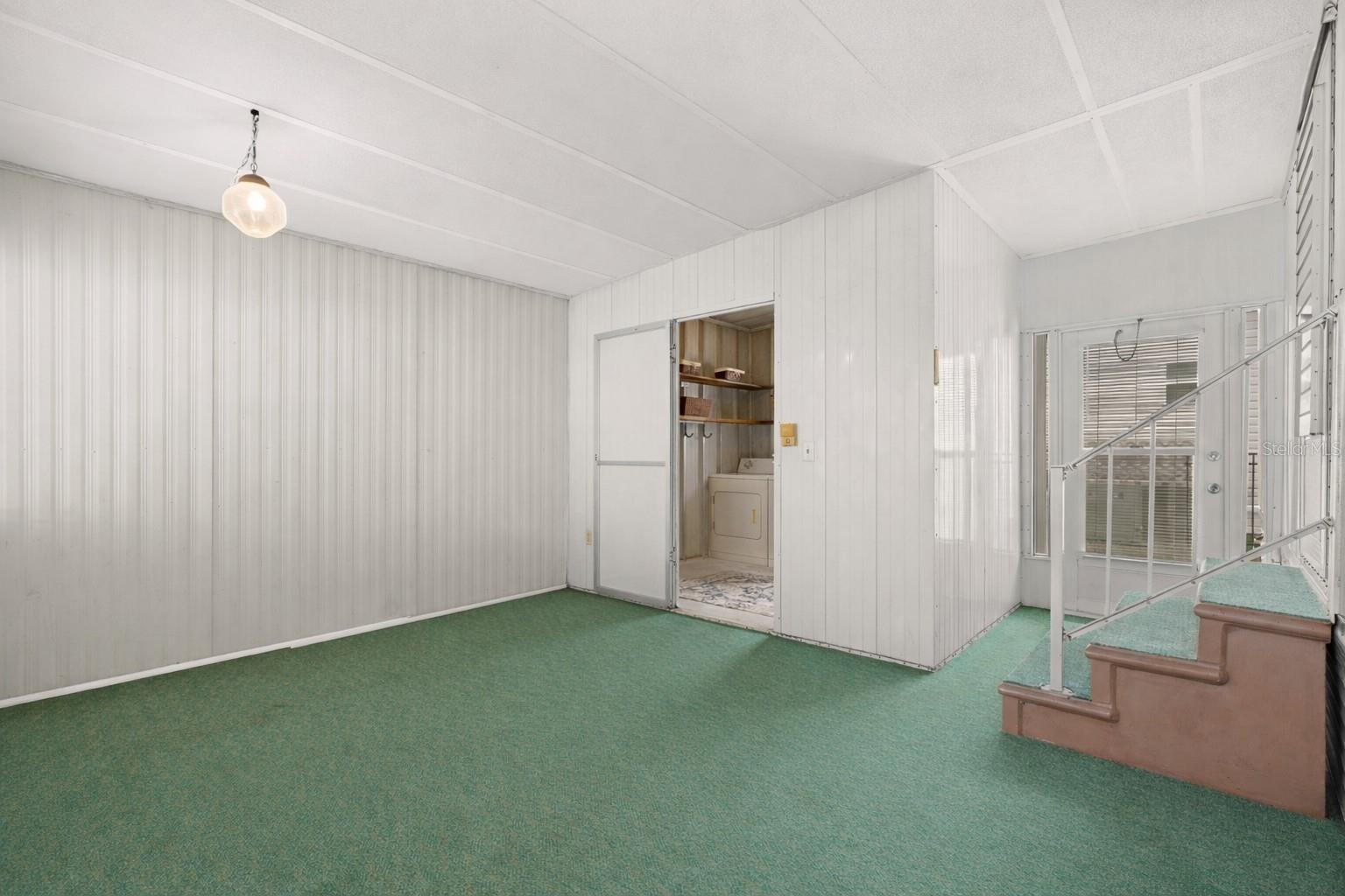 Image 15 of 26 For 1012 50th Ave Plaza W