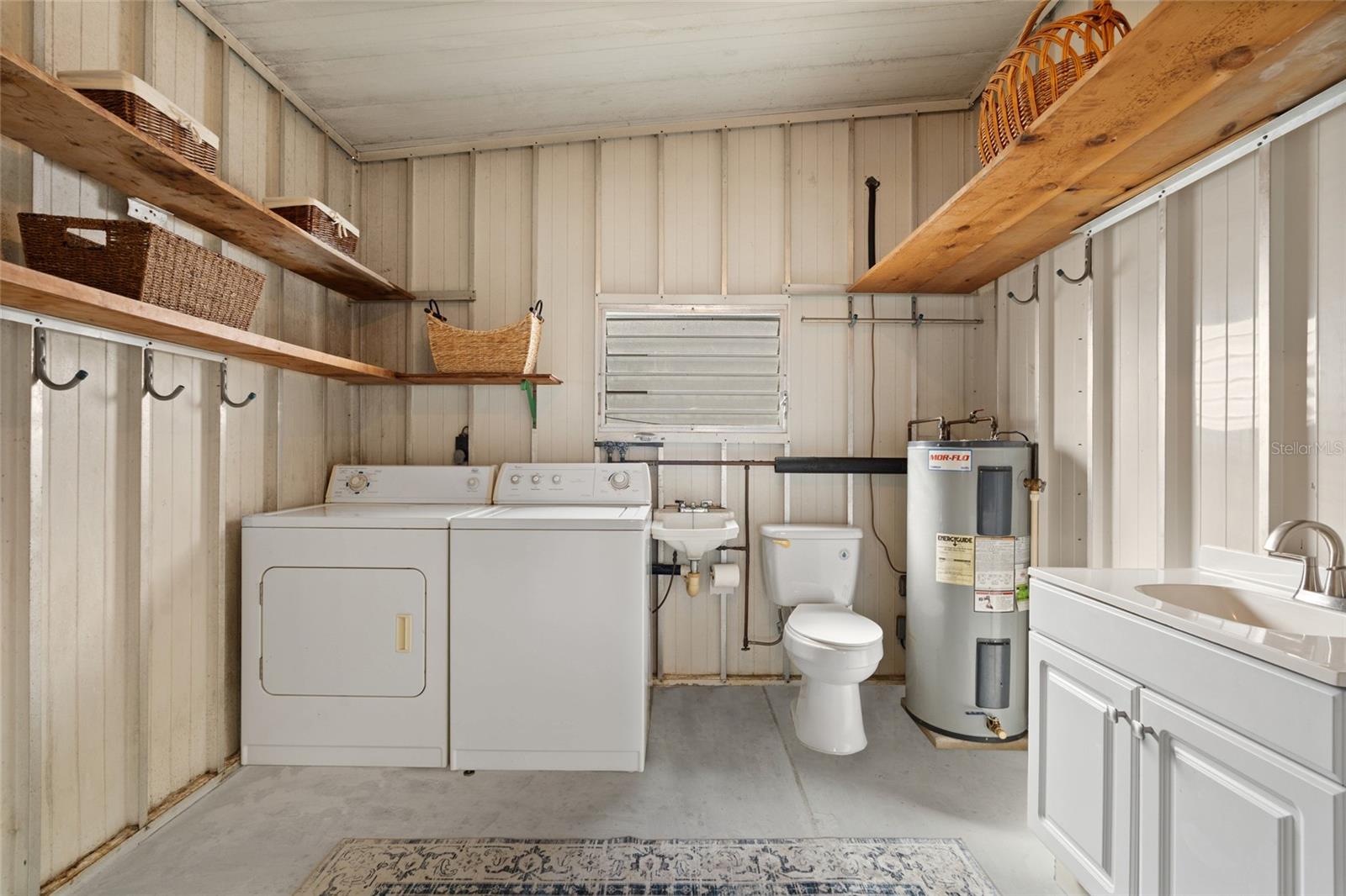 Image 18 of 26 For 1012 50th Ave Plaza W