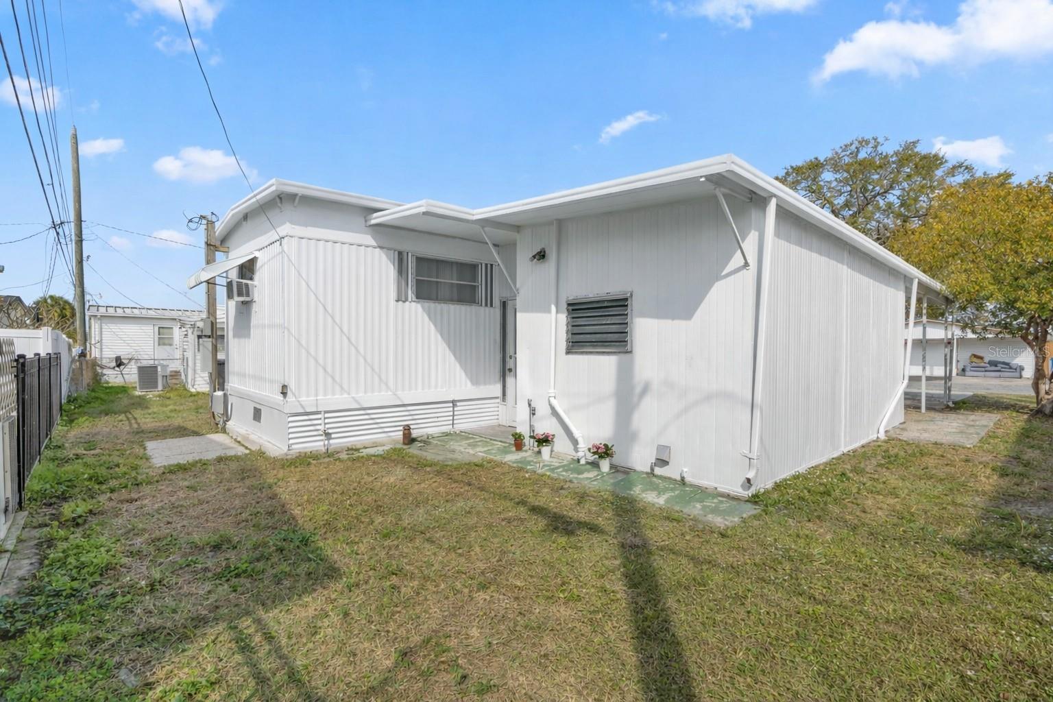 Image 19 of 26 For 1012 50th Ave Plaza W