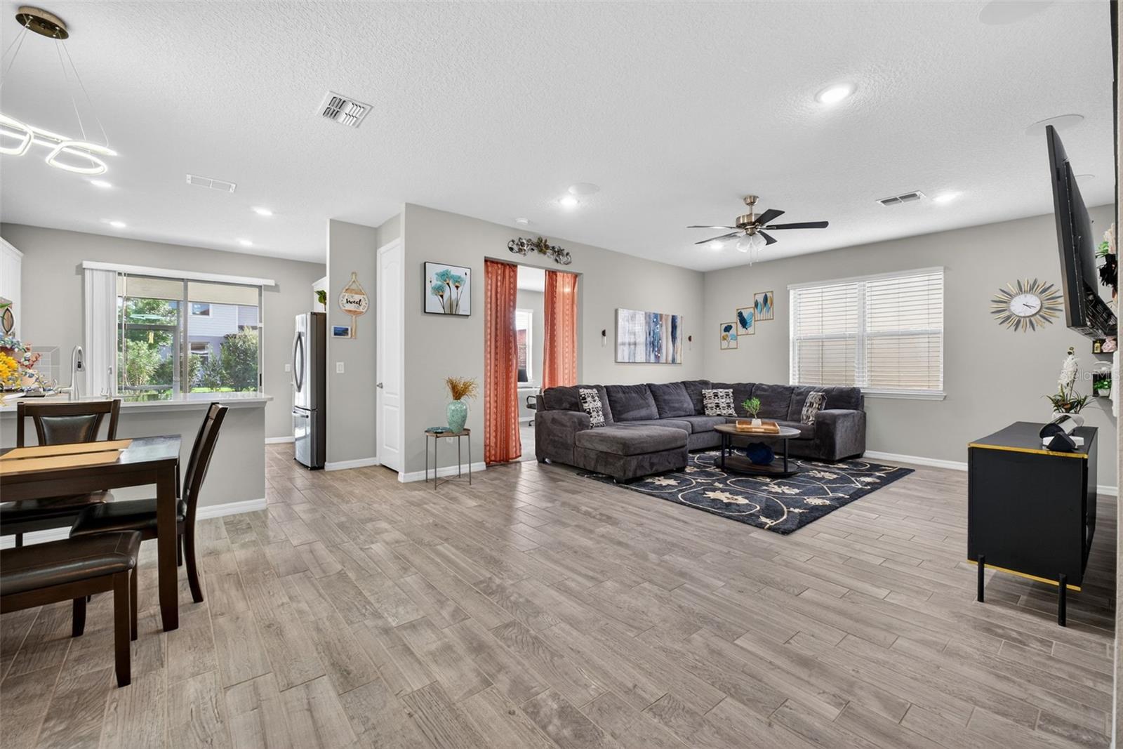 Image 13 of 77 For 18056 Aero Avenue