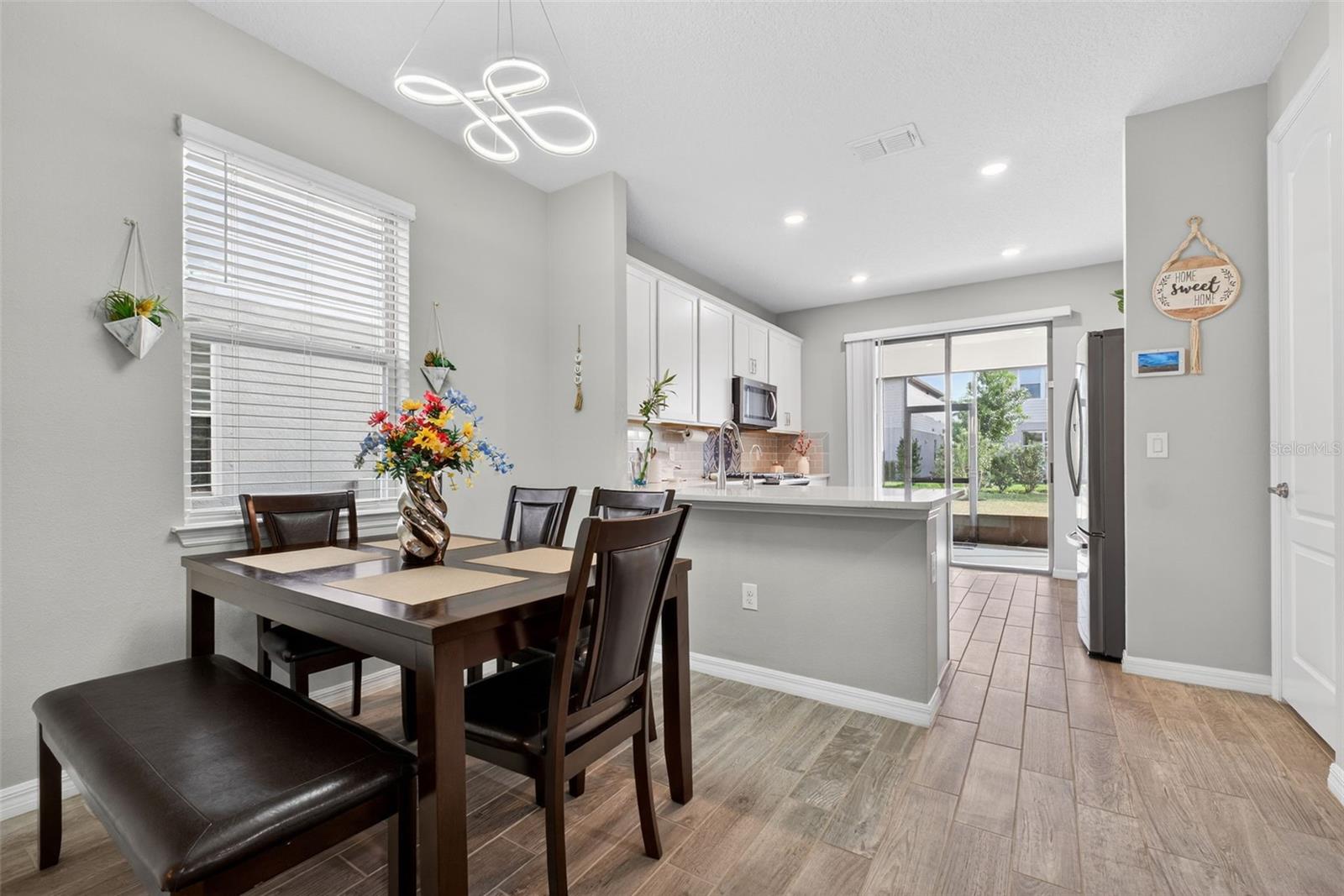 Image 19 of 77 For 18056 Aero Avenue