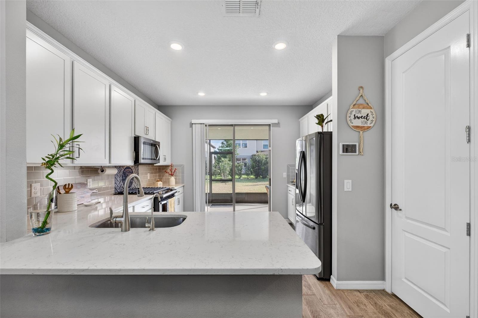 Image 21 of 77 For 18056 Aero Avenue