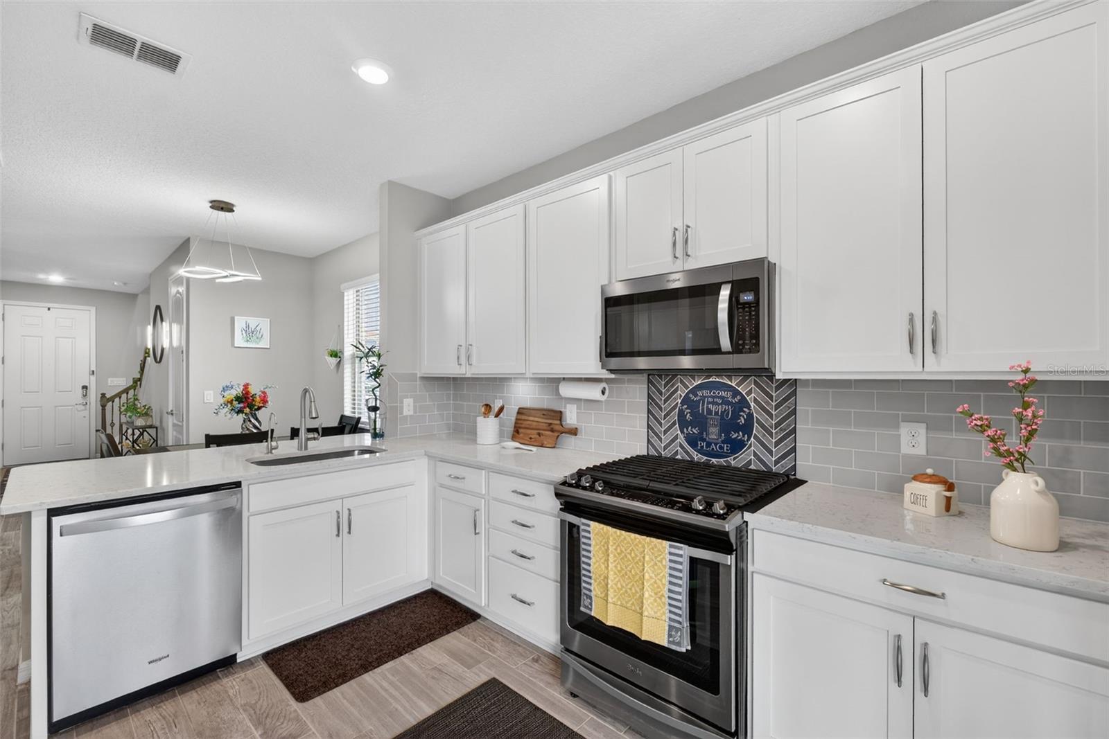 Image 23 of 77 For 18056 Aero Avenue