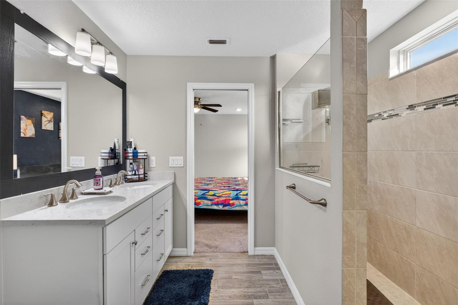 Image 41 of 77 For 18056 Aero Avenue