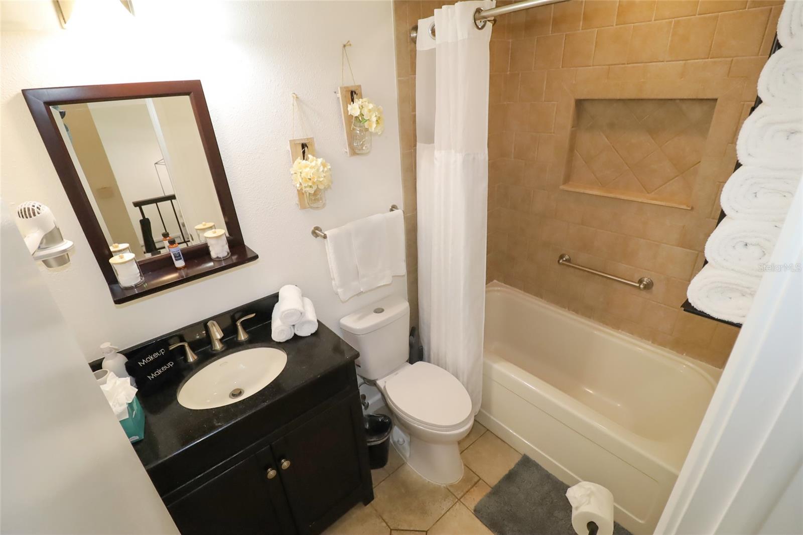 Listing photo id 18 for 15401 Deerglen Drive