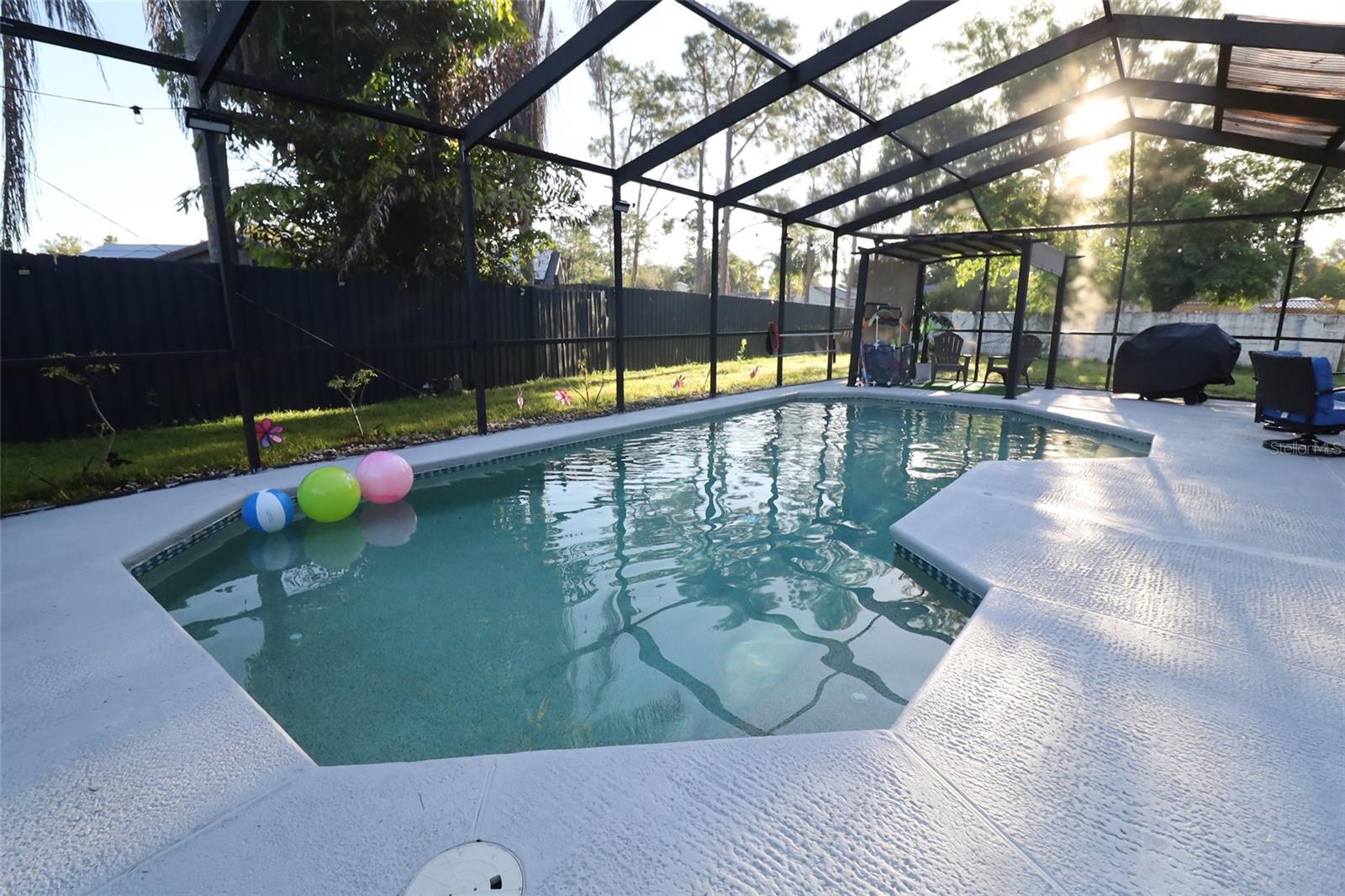 Listing photo id 24 for 15401 Deerglen Drive