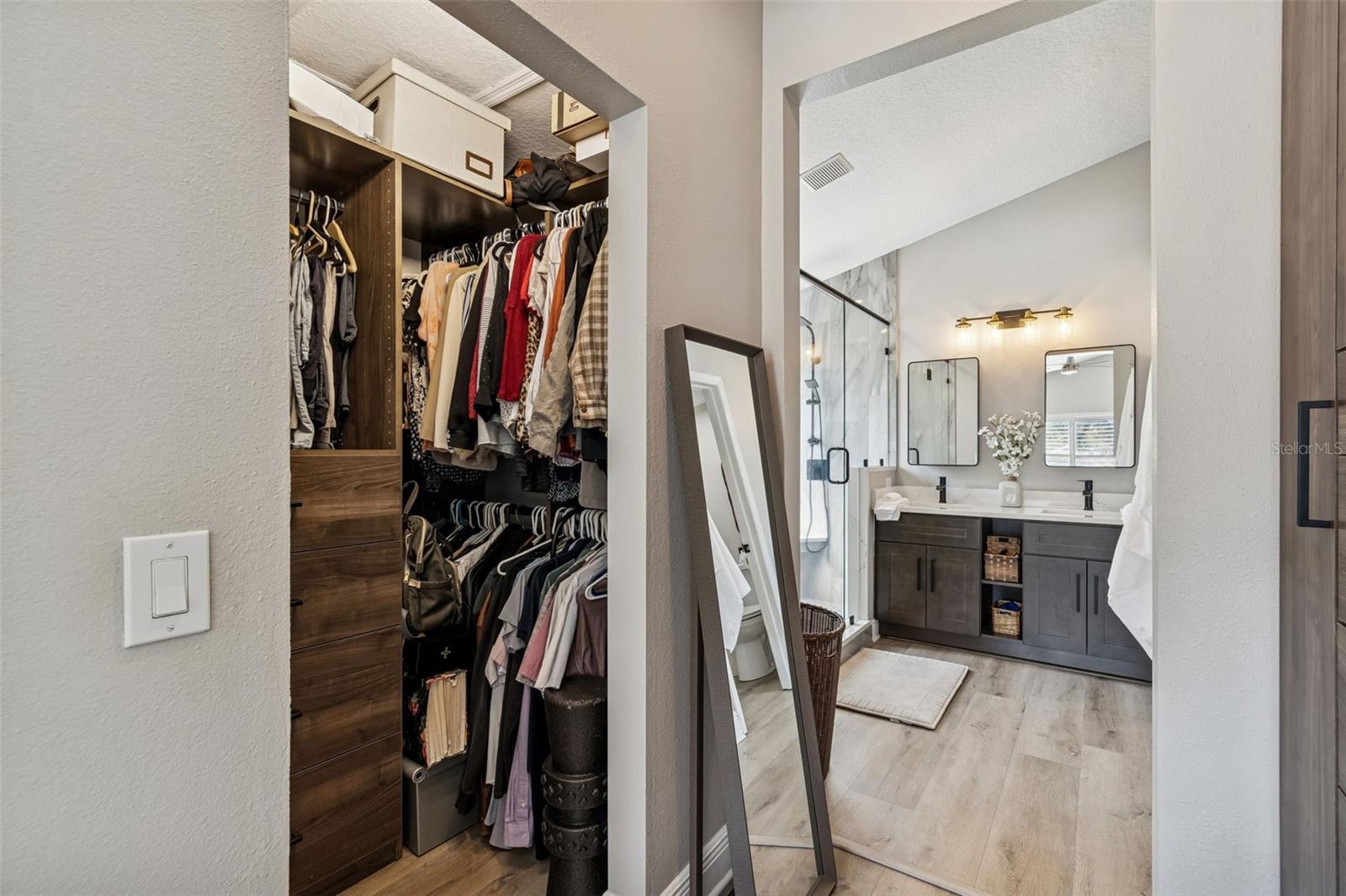 Listing photo id 42 for 18617 Le Dauphine Place