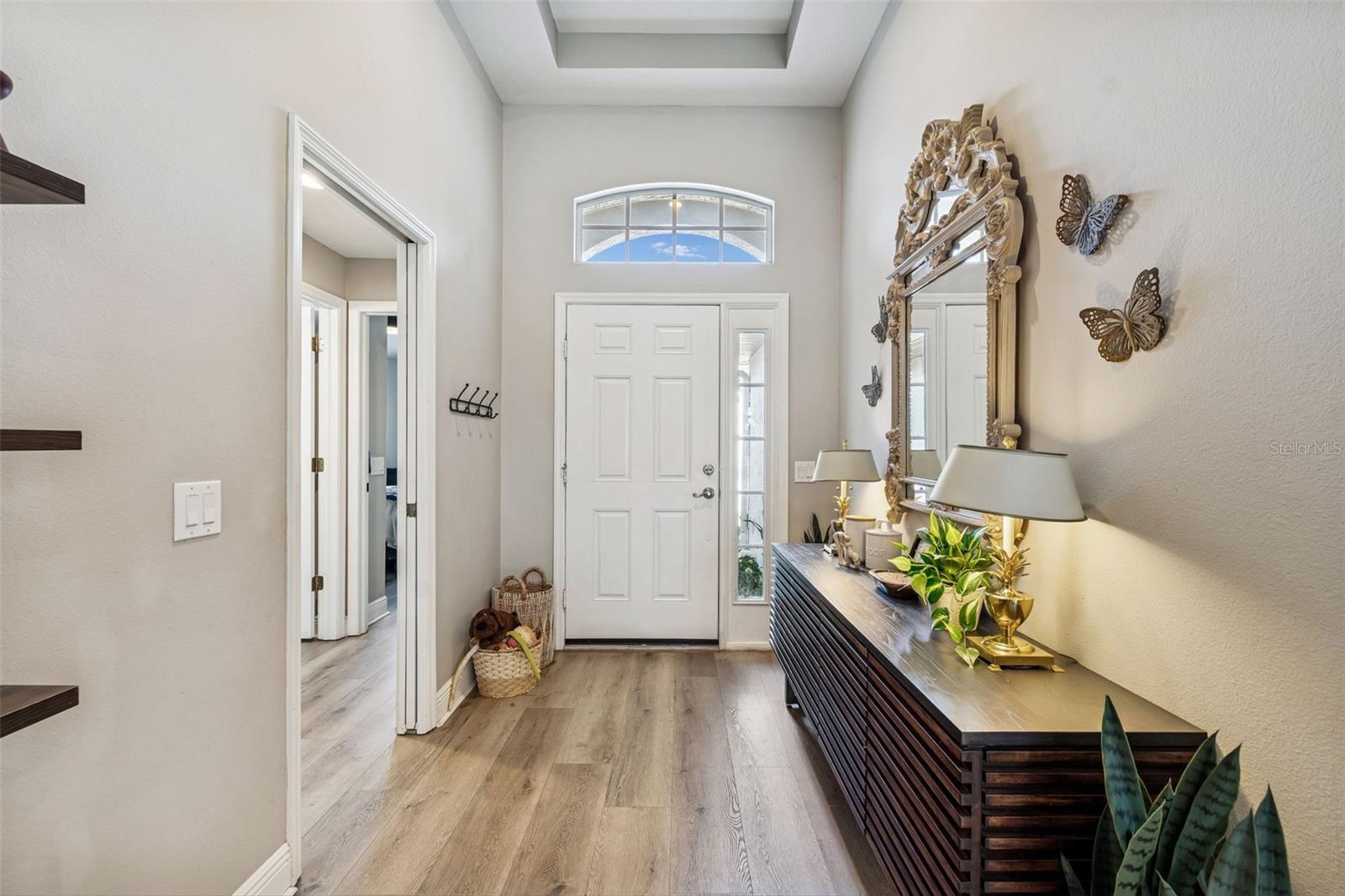 Listing photo id 5 for 18617 Le Dauphine Place