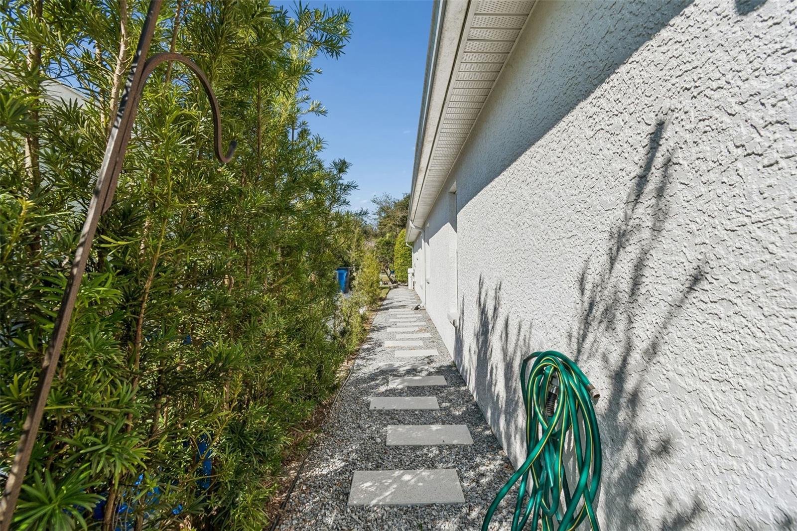 Listing photo id 74 for 18617 Le Dauphine Place