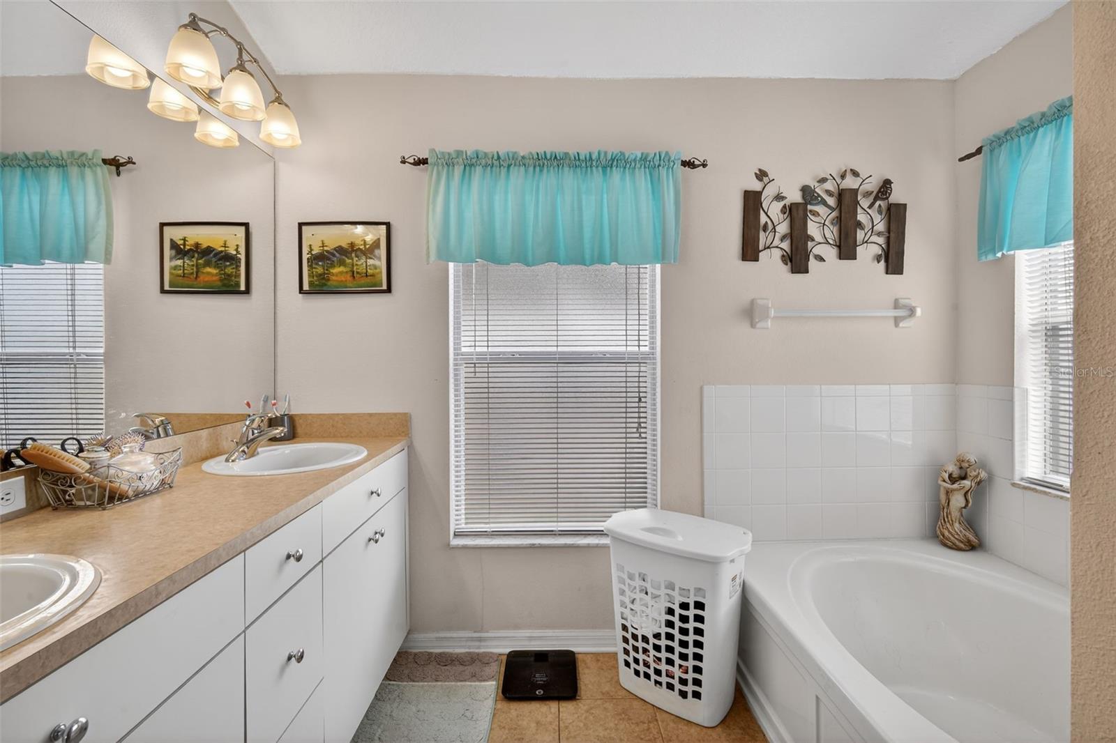 Image 21 of 36 For 8578 Pinetop Ridge Lane