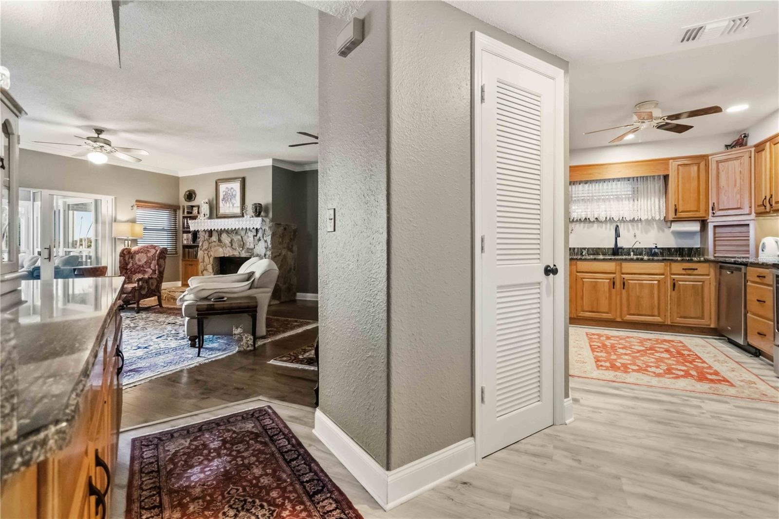 Image 12 of 46 For 905 Harbor City Boulevard 204