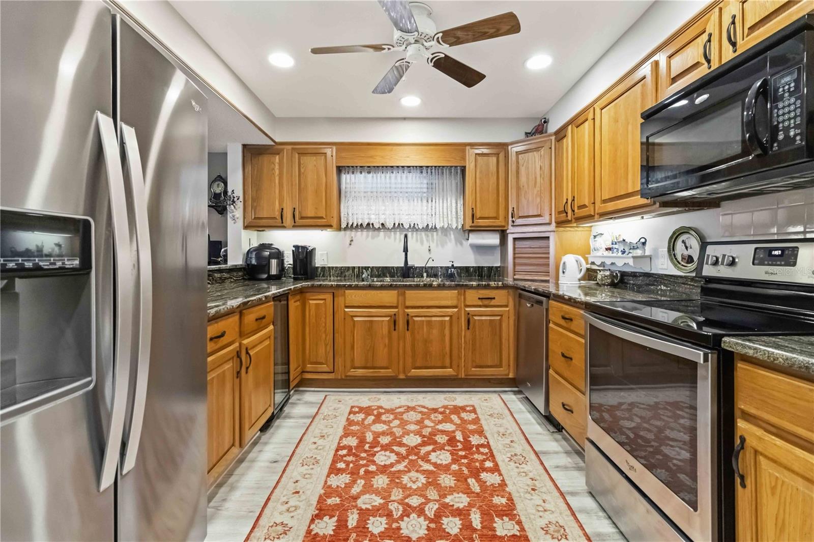 Image 13 of 46 For 905 Harbor City Boulevard 204