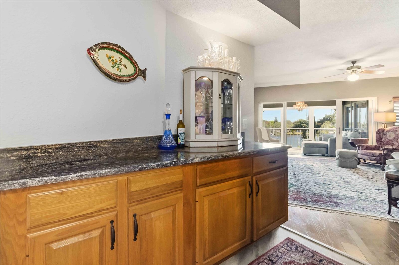 Image 16 of 46 For 905 Harbor City Boulevard 204