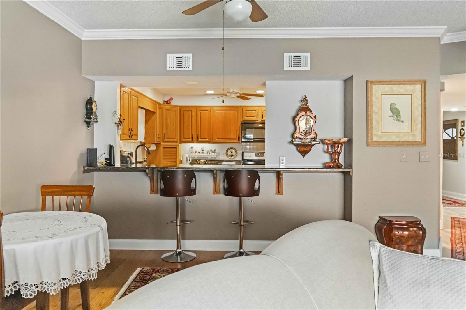 Image 18 of 46 For 905 Harbor City Boulevard 204