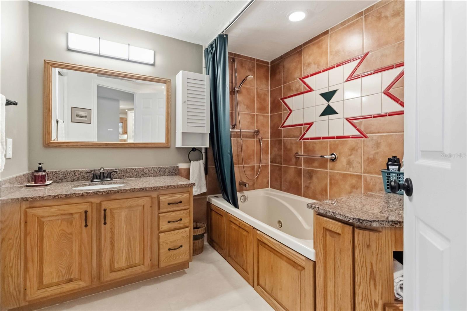 Image 21 of 46 For 905 Harbor City Boulevard 204