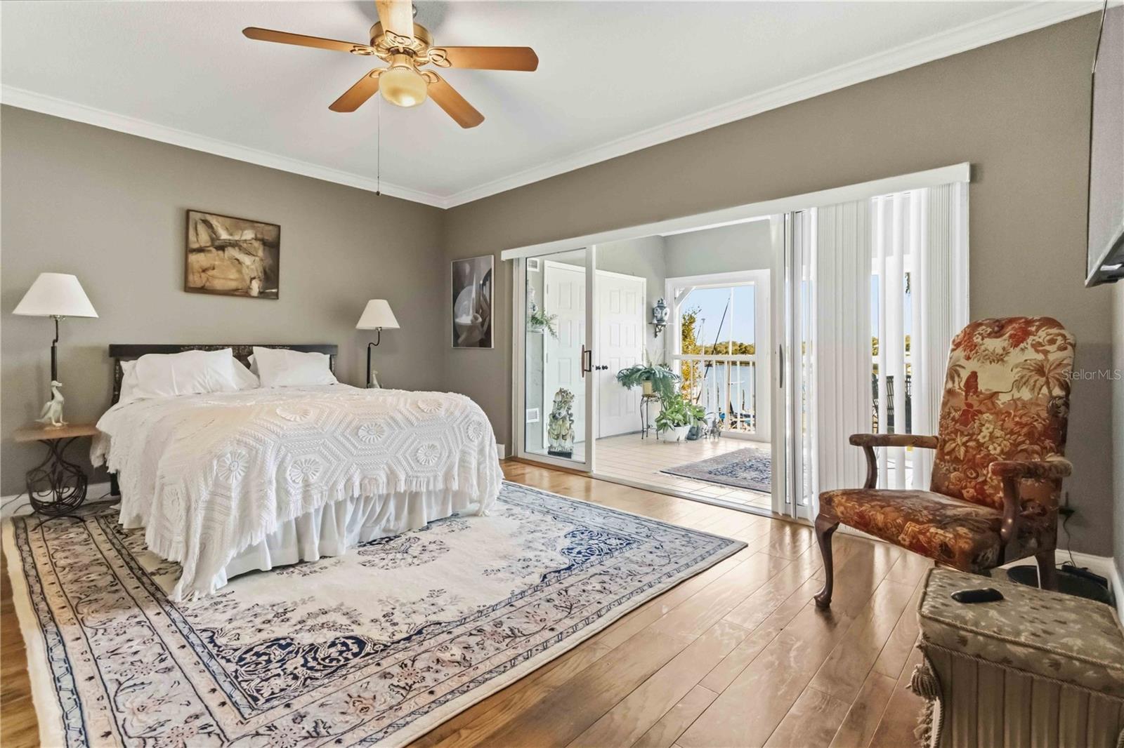 Image 22 of 46 For 905 Harbor City Boulevard 204