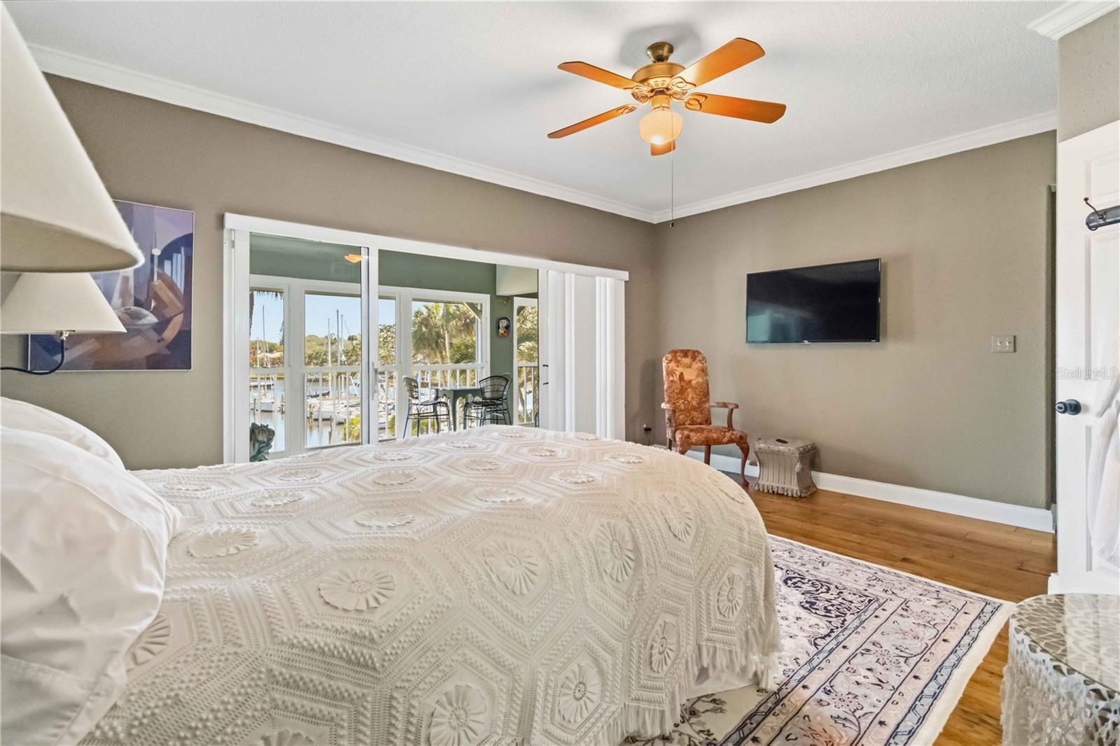 Image 24 of 46 For 905 Harbor City Boulevard 204