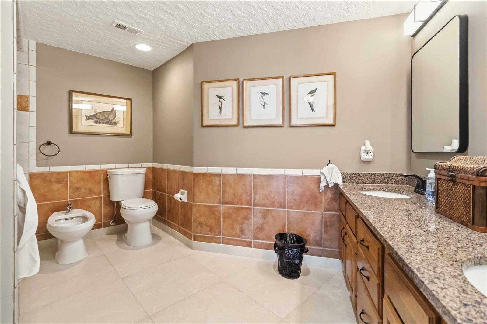 Image 25 of 46 For 905 Harbor City Boulevard 204