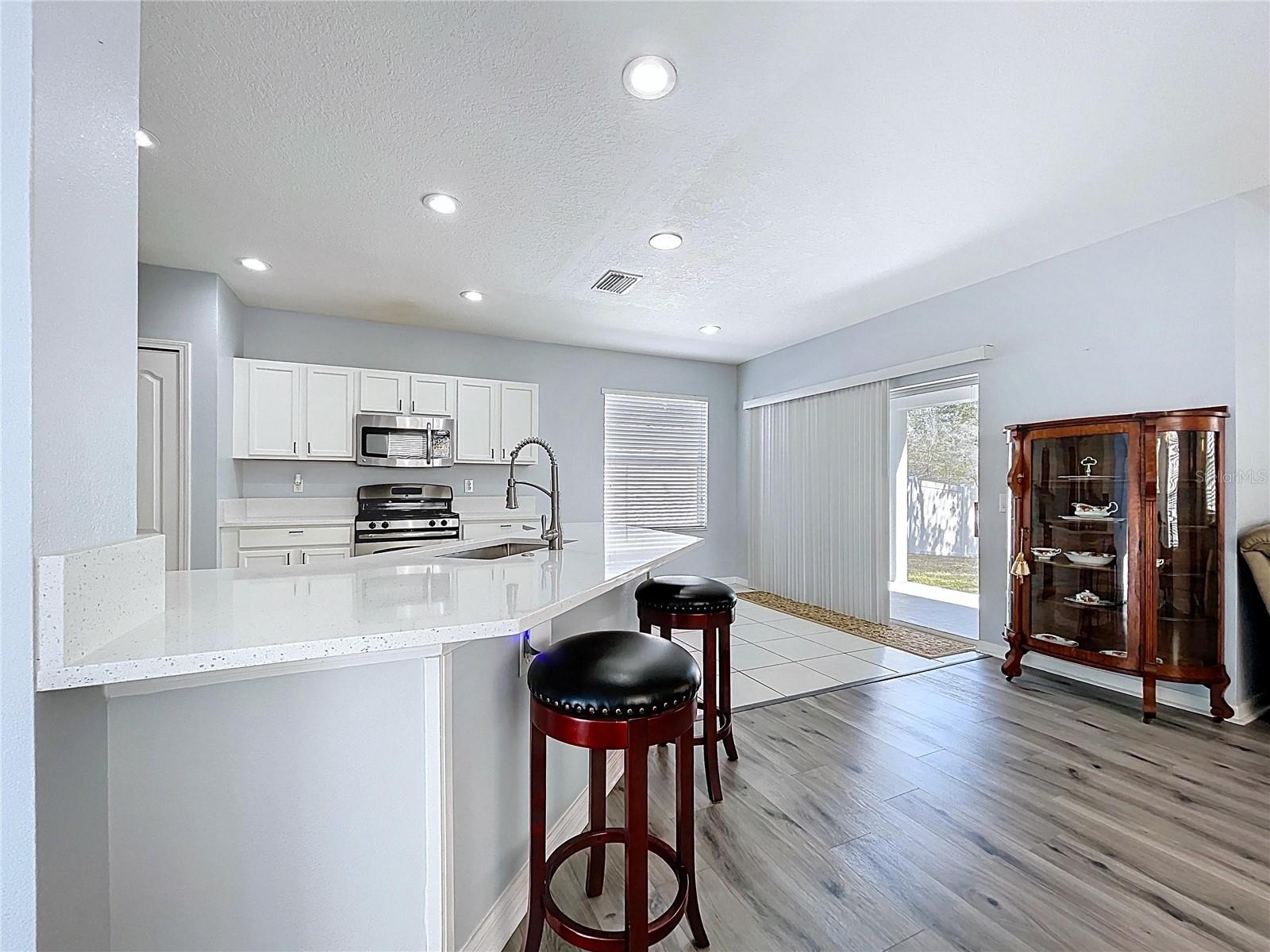 Image 13 of 74 For 4594 Lisette Circle