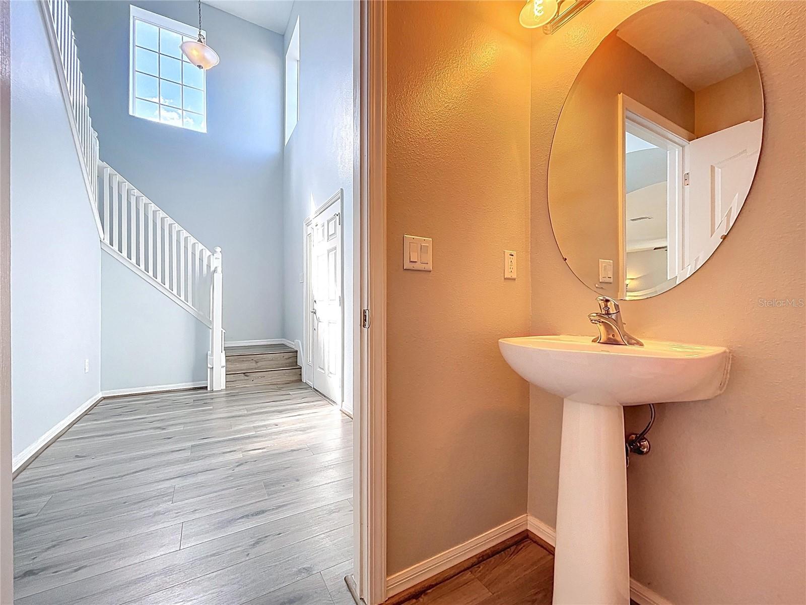 Image 28 of 74 For 4594 Lisette Circle