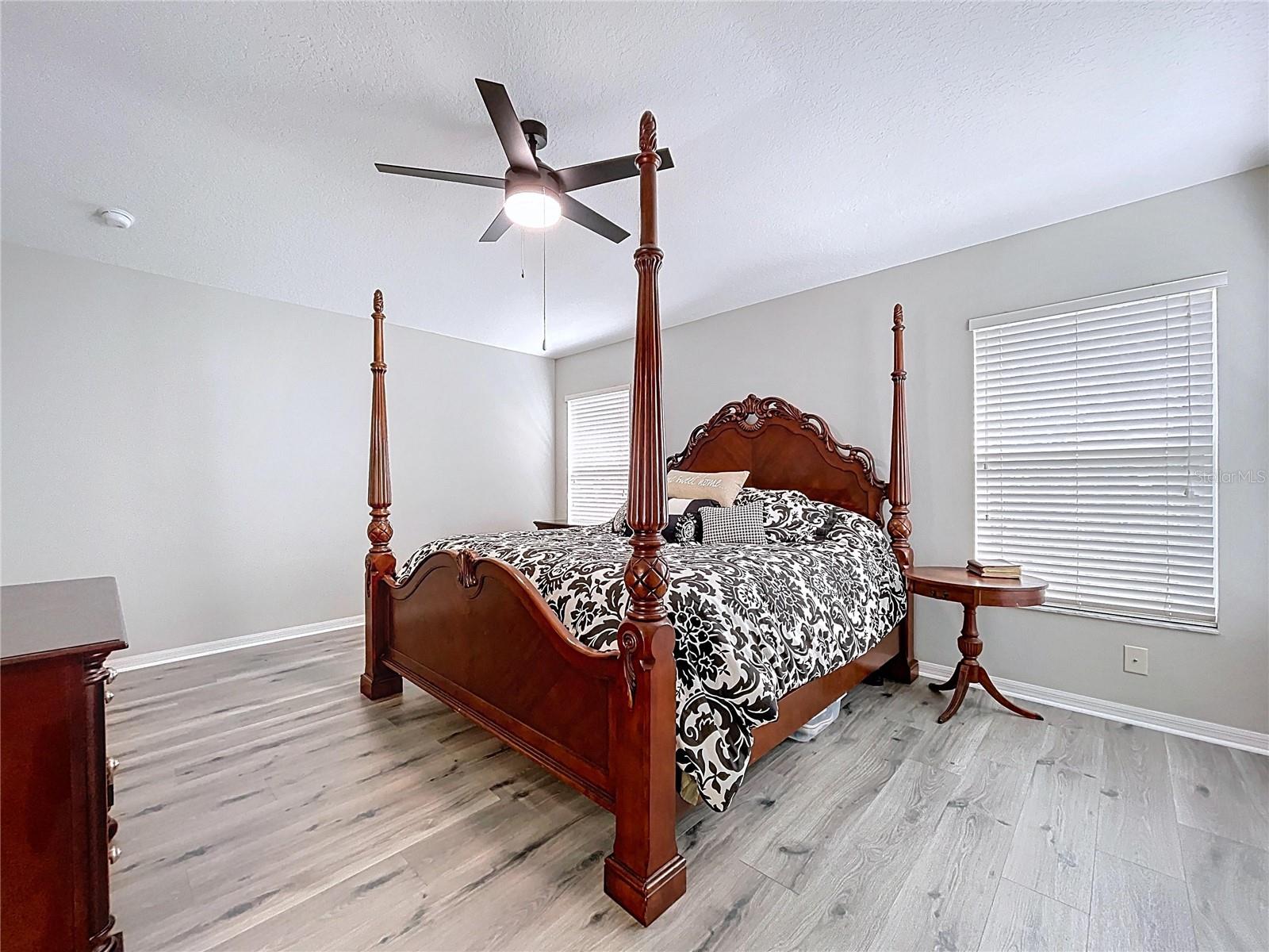 Image 31 of 74 For 4594 Lisette Circle