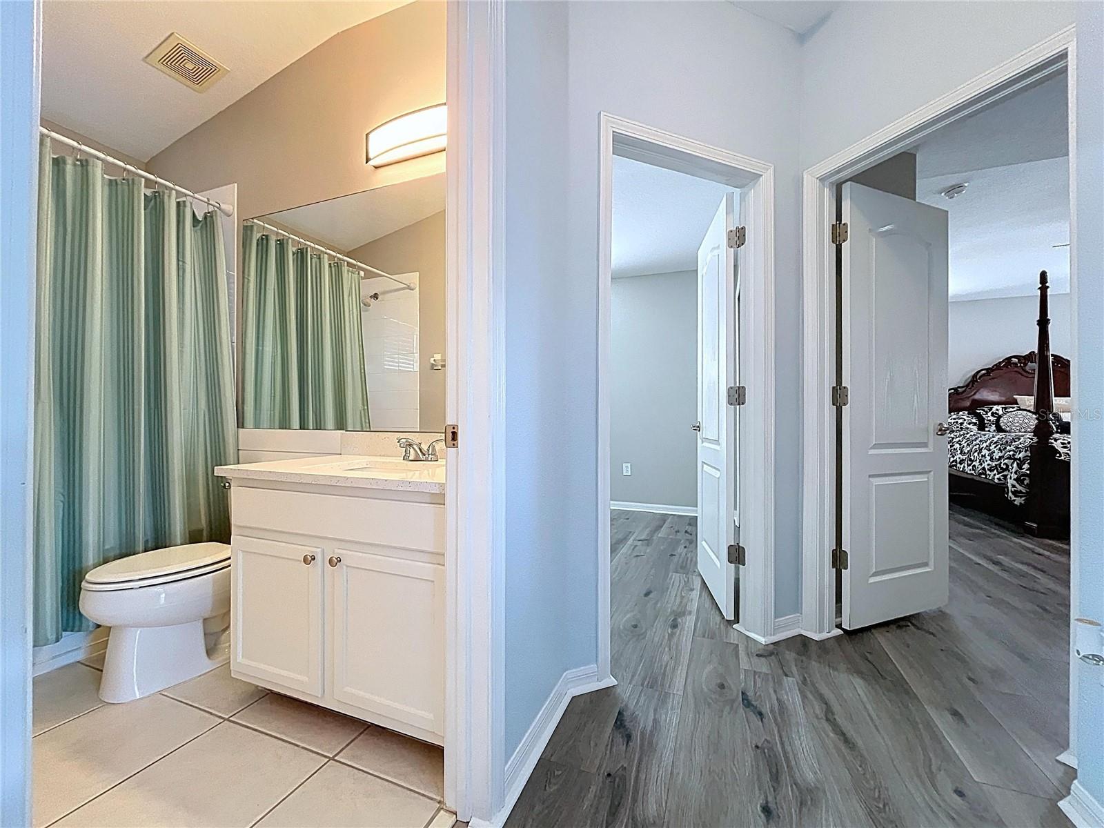 Image 44 of 74 For 4594 Lisette Circle