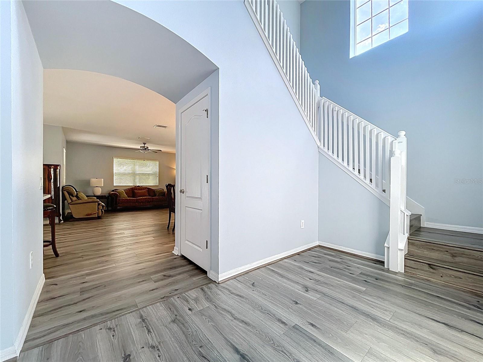 Image 6 of 74 For 4594 Lisette Circle