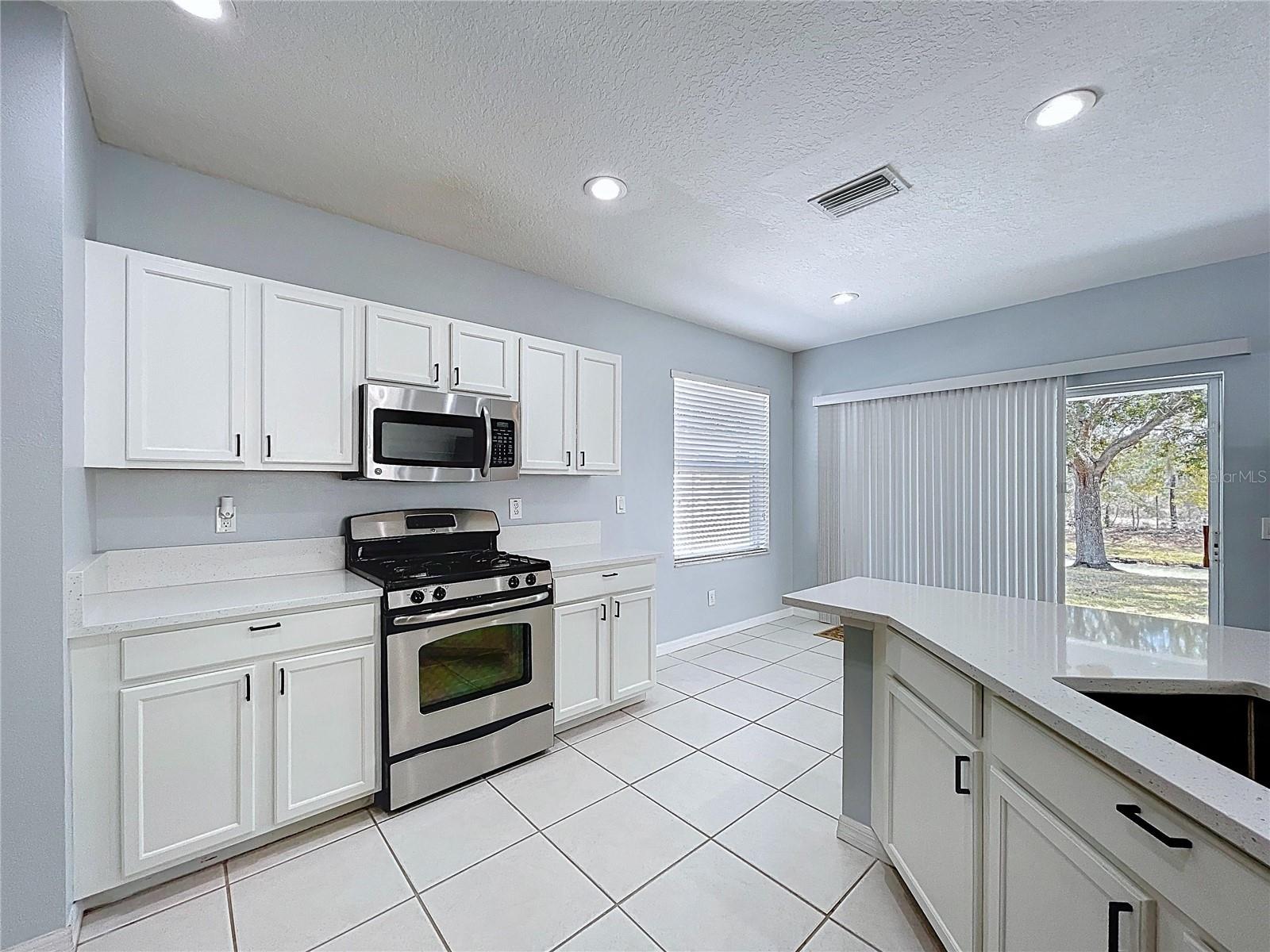 Image 9 of 74 For 4594 Lisette Circle