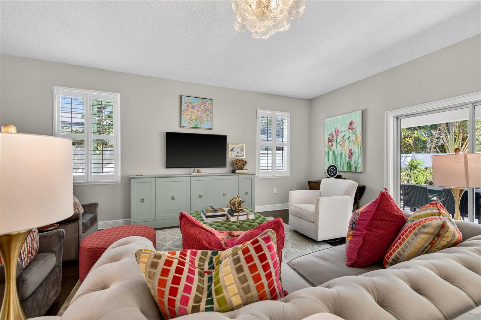 Listing photo id 8 for 4012 Bay To Bay Boulevard