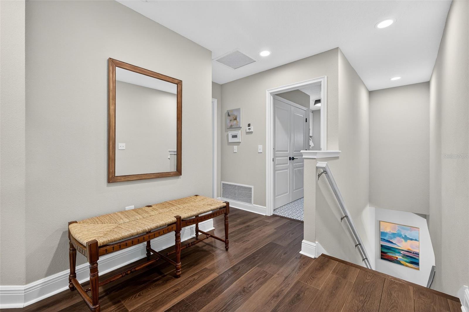 Listing photo id 27 for 4012 Bay To Bay Boulevard