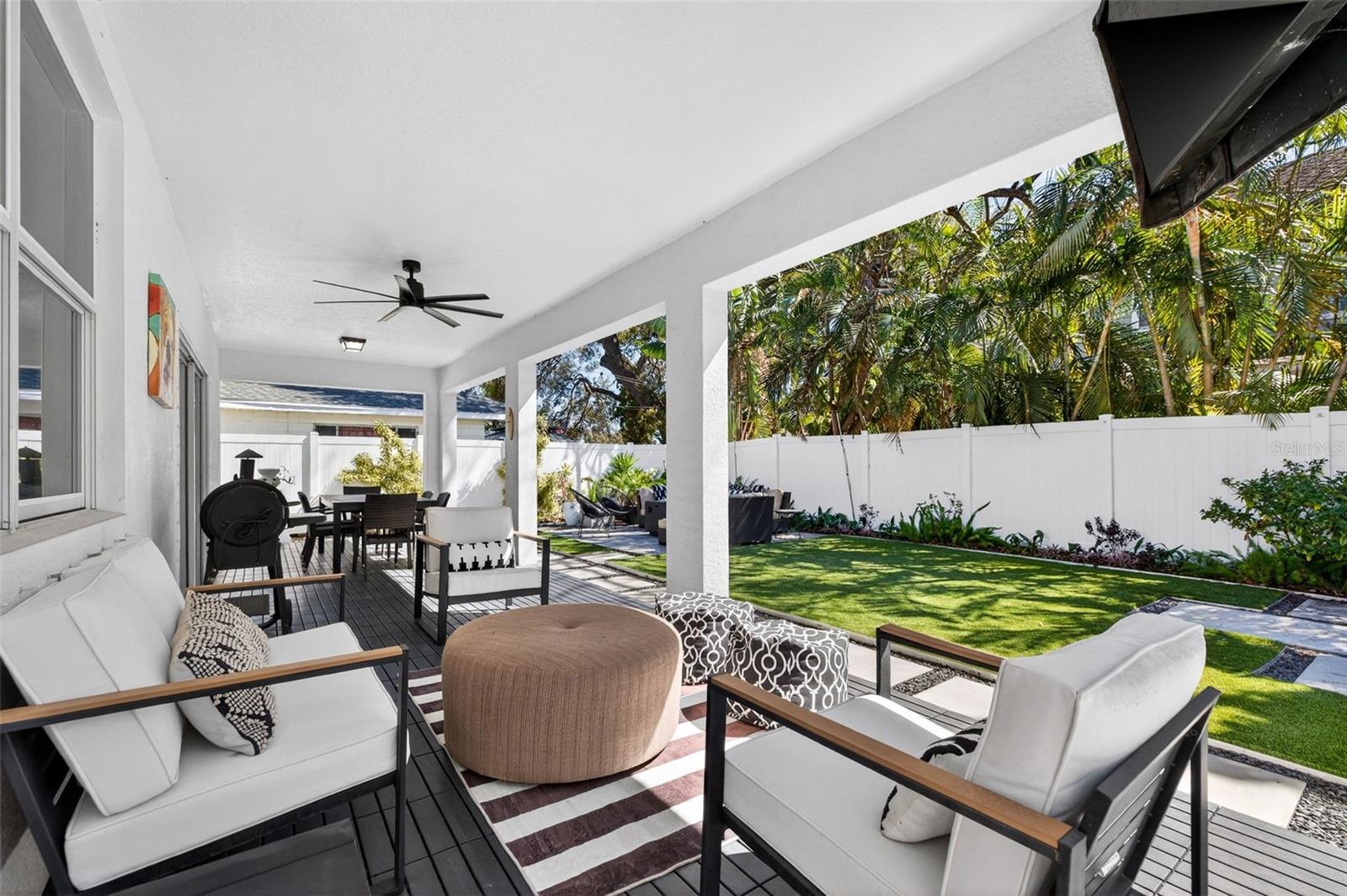 Listing photo id 44 for 4012 Bay To Bay Boulevard