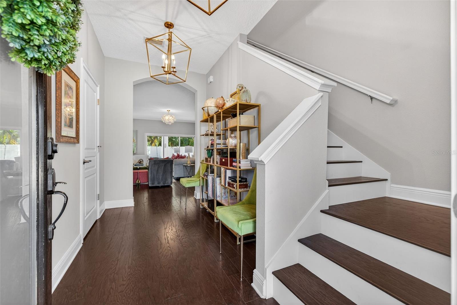 Listing photo id 3 for 4012 Bay To Bay Boulevard