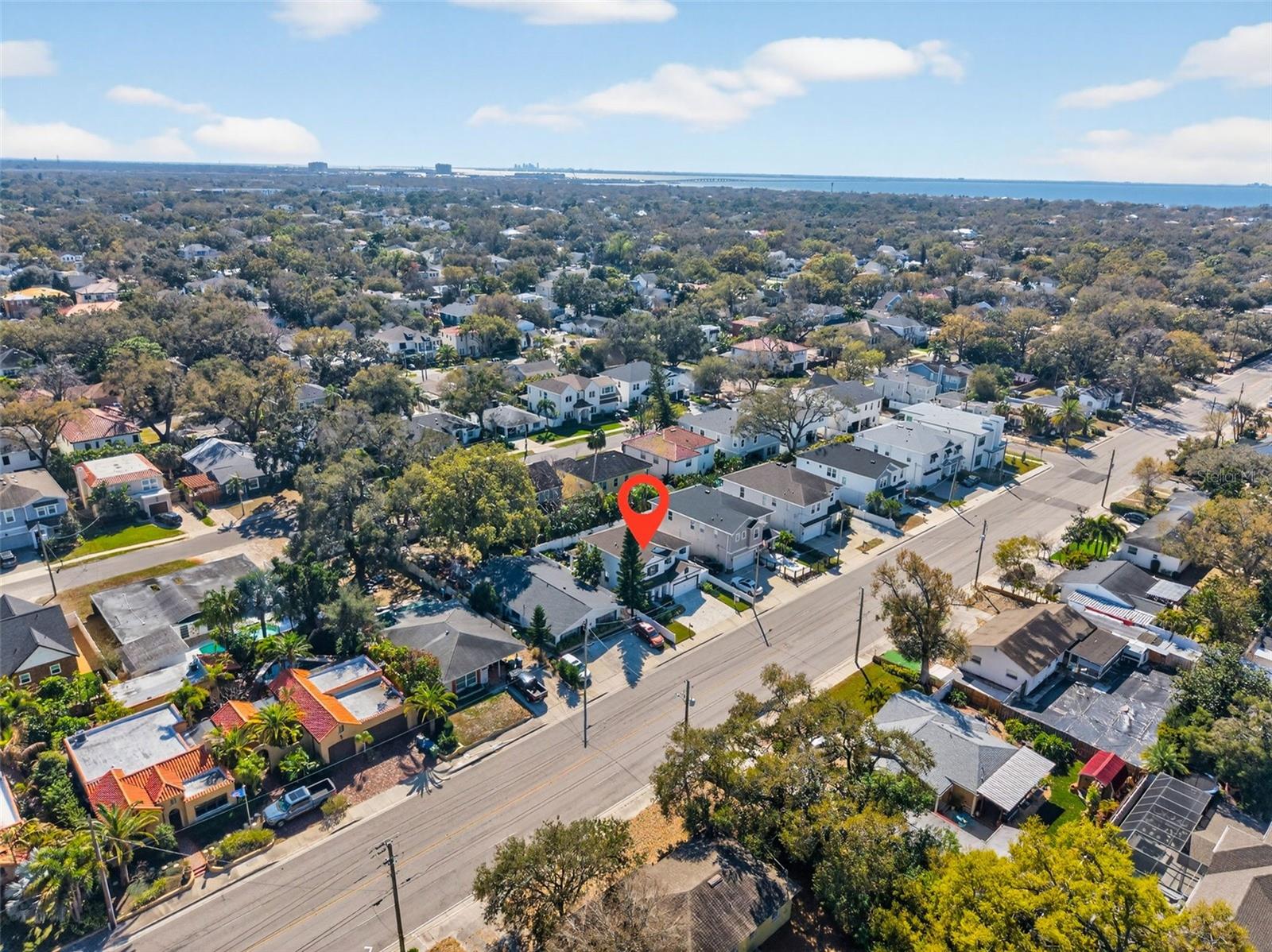 Listing photo id 53 for 4012 Bay To Bay Boulevard