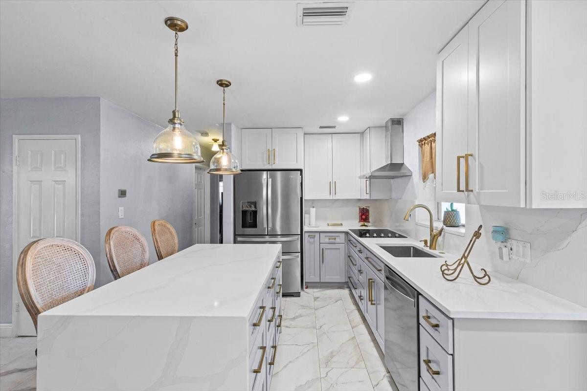 Image 13 of 36 For 4106 Bay View Avenue