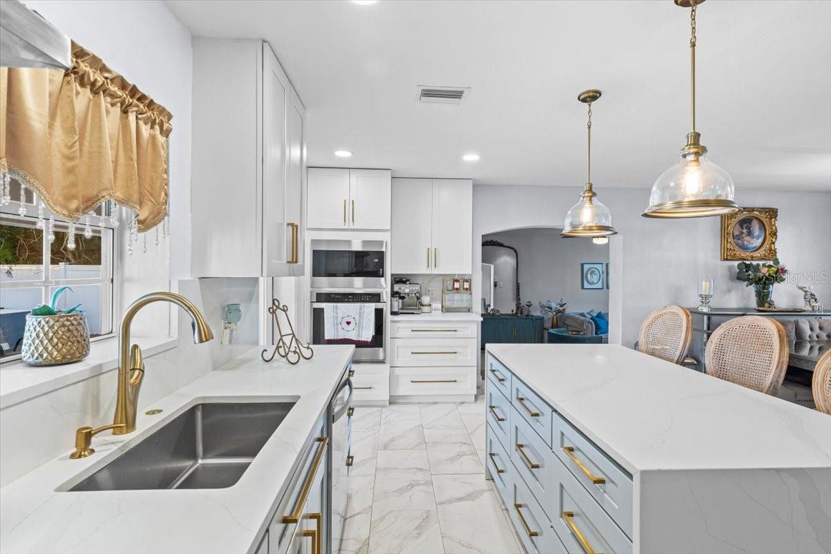 Image 14 of 36 For 4106 Bay View Avenue