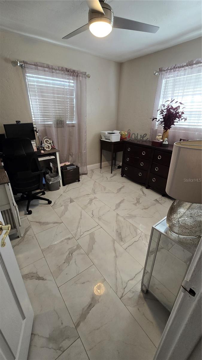 Image 23 of 36 For 4106 Bay View Avenue