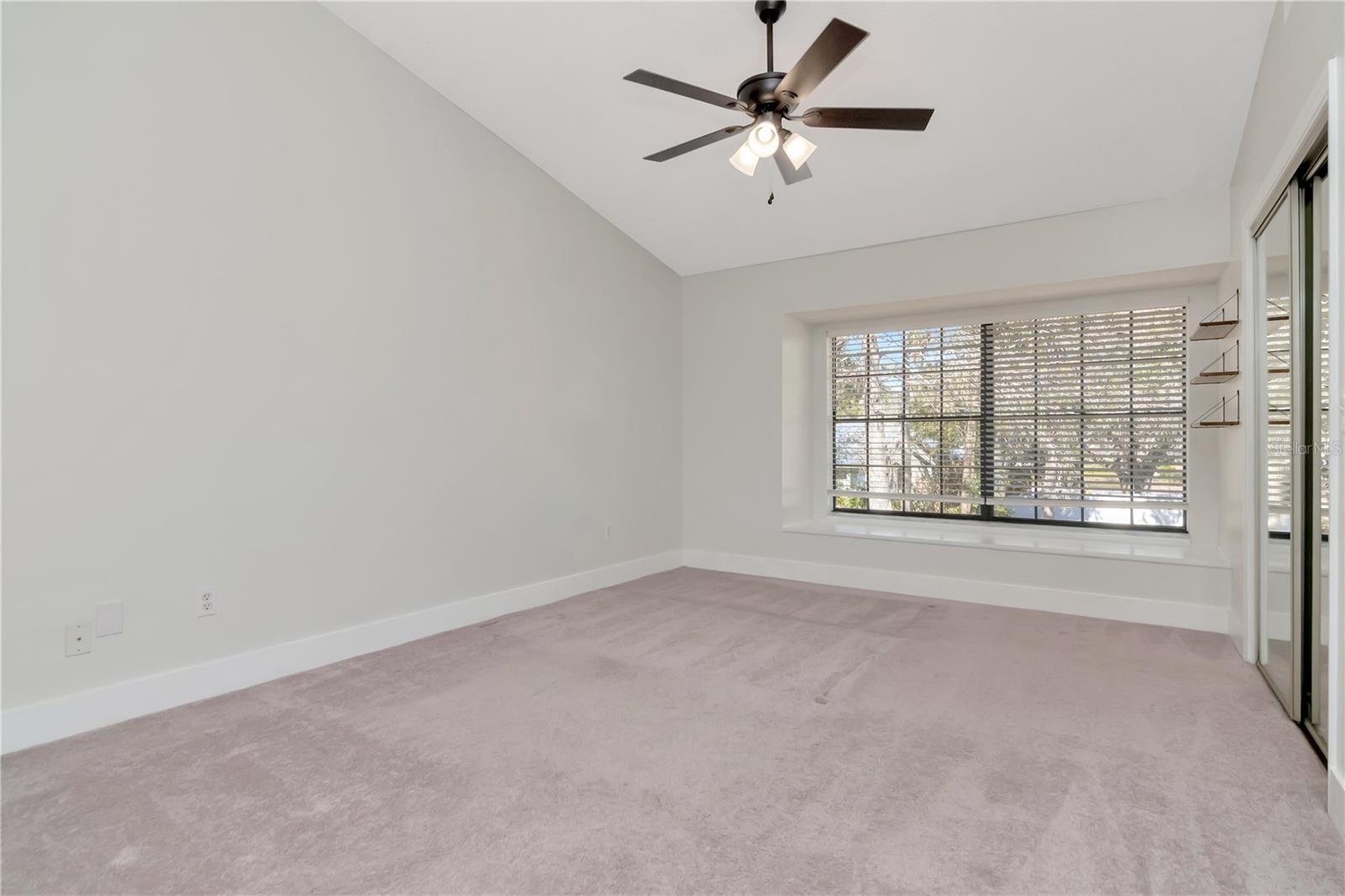 Listing photo id 9 for 5100 Burchette Road 801