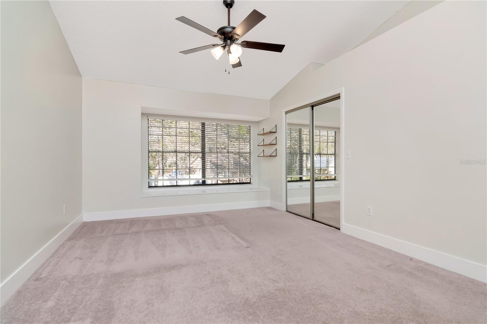 Listing photo id 14 for 5100 Burchette Road 801