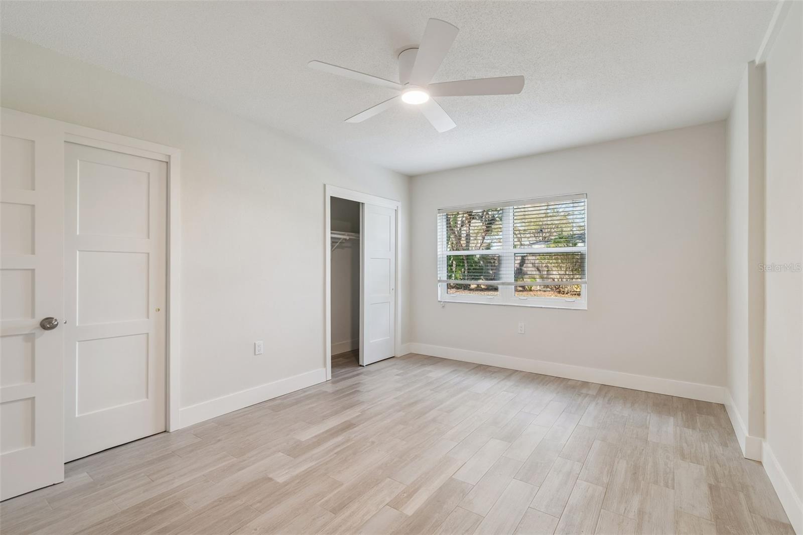 Image 20 of 44 For 300 Venetian Drive 2