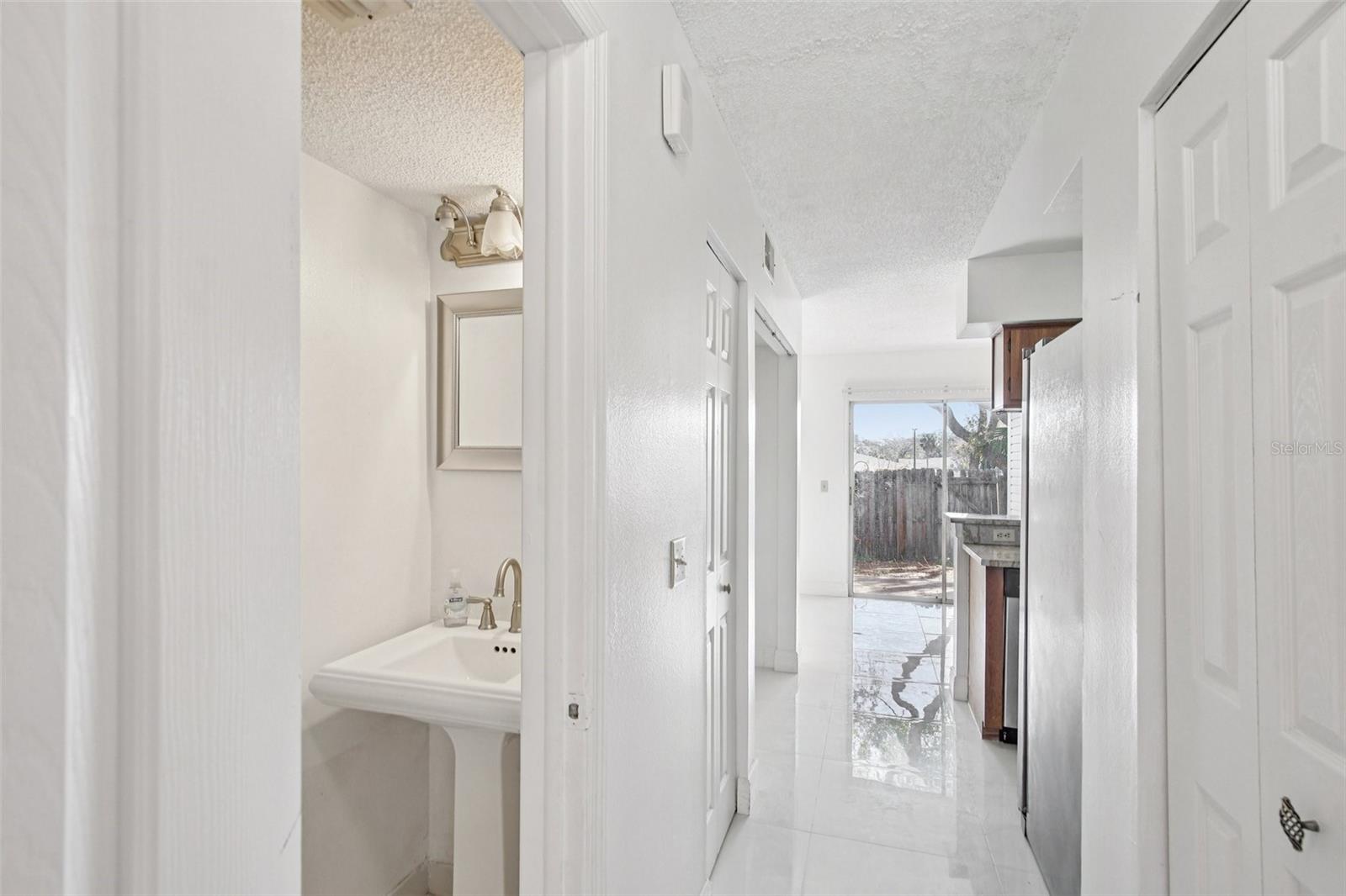 Image 15 of 27 For 11341 Grandville Drive 0