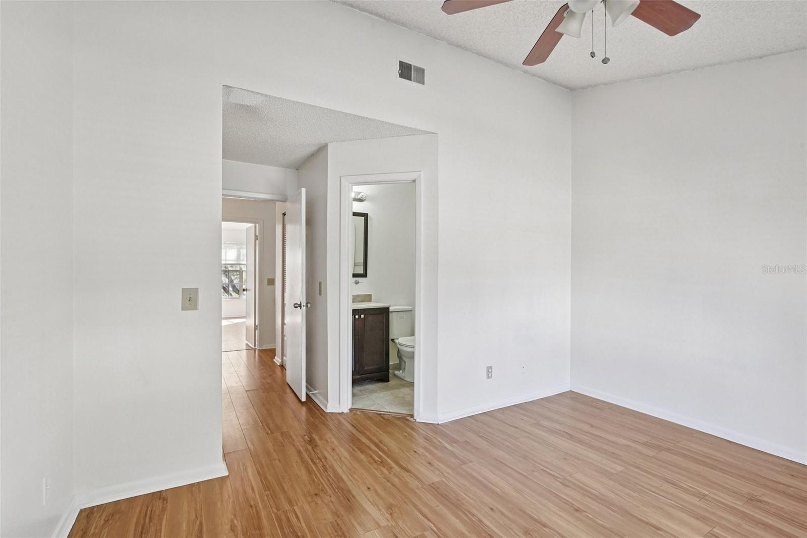 Image 22 of 27 For 11341 Grandville Drive 0