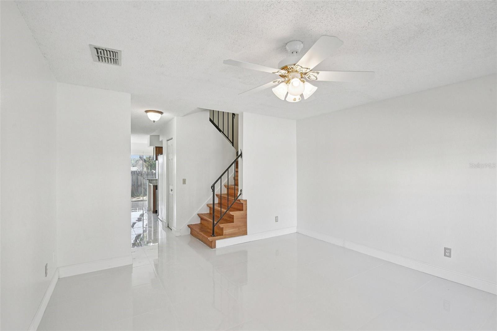 Image 6 of 27 For 11341 Grandville Drive 0