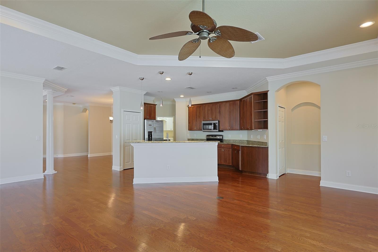 Image 19 of 63 For 212 Breakers Lane