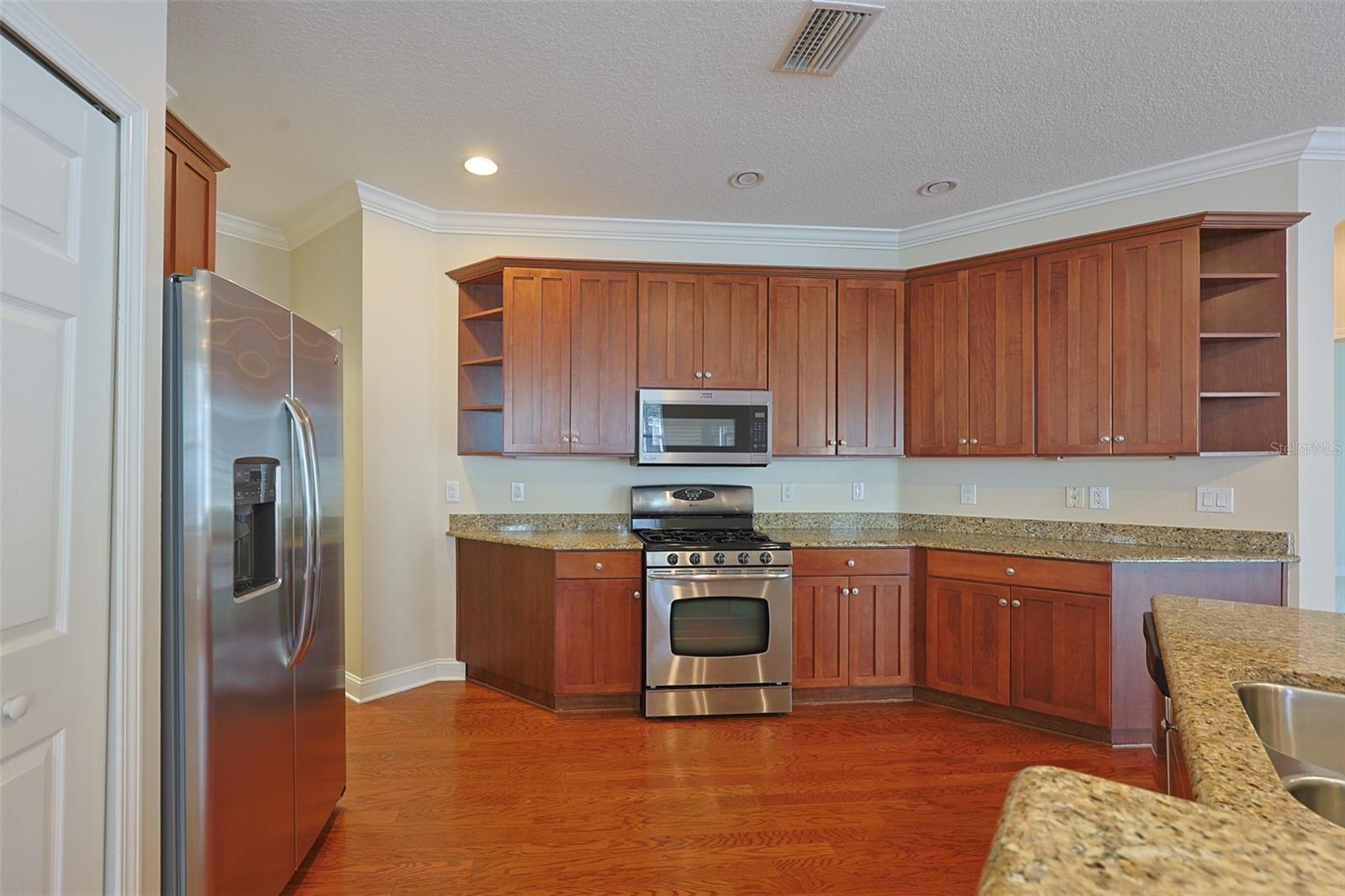 Image 20 of 63 For 212 Breakers Lane