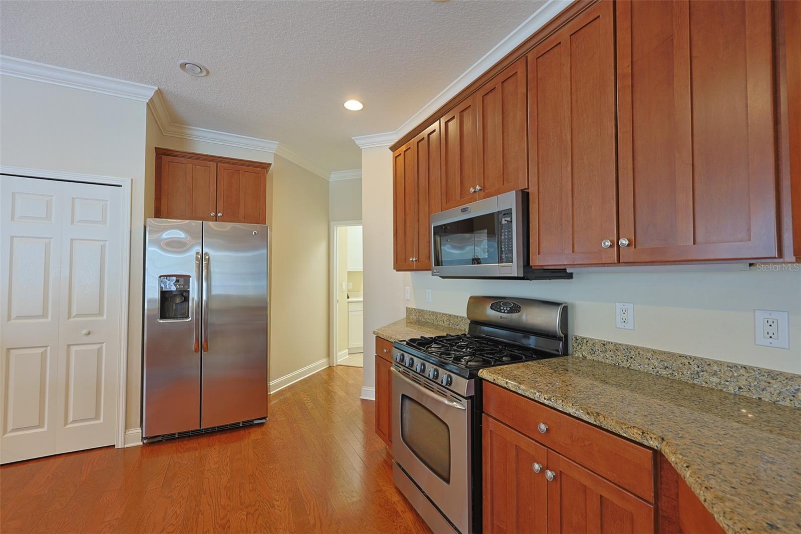 Image 21 of 63 For 212 Breakers Lane