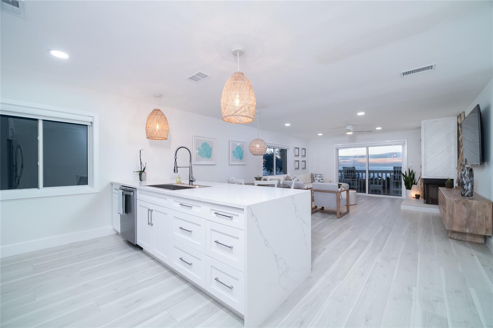 Image 11 of 24 For 1104 Beach Trail 1