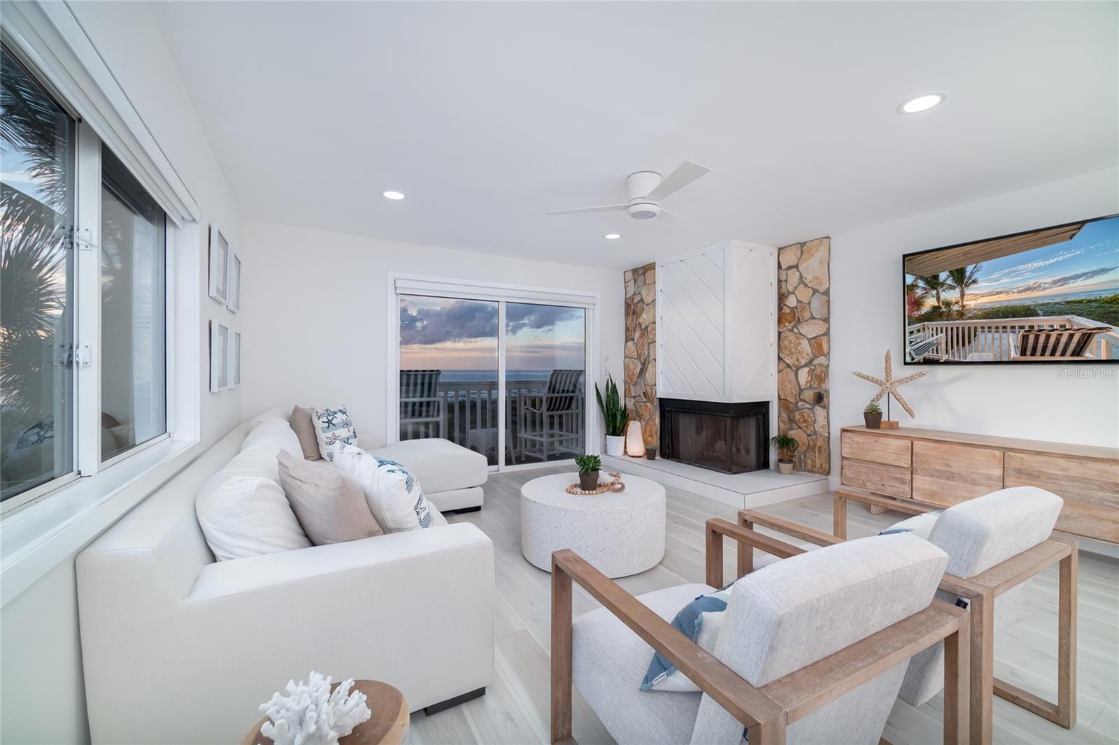 Image 3 of 24 For 1104 Beach Trail 1