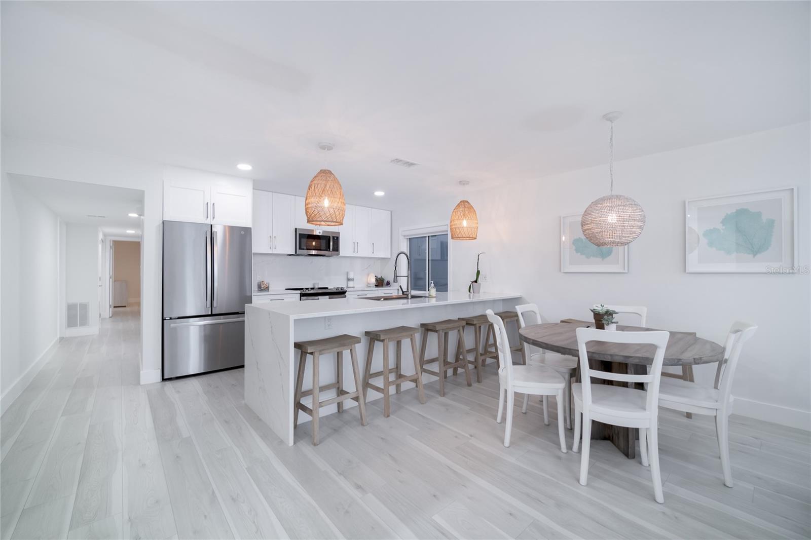 Image 7 of 24 For 1104 Beach Trail 1