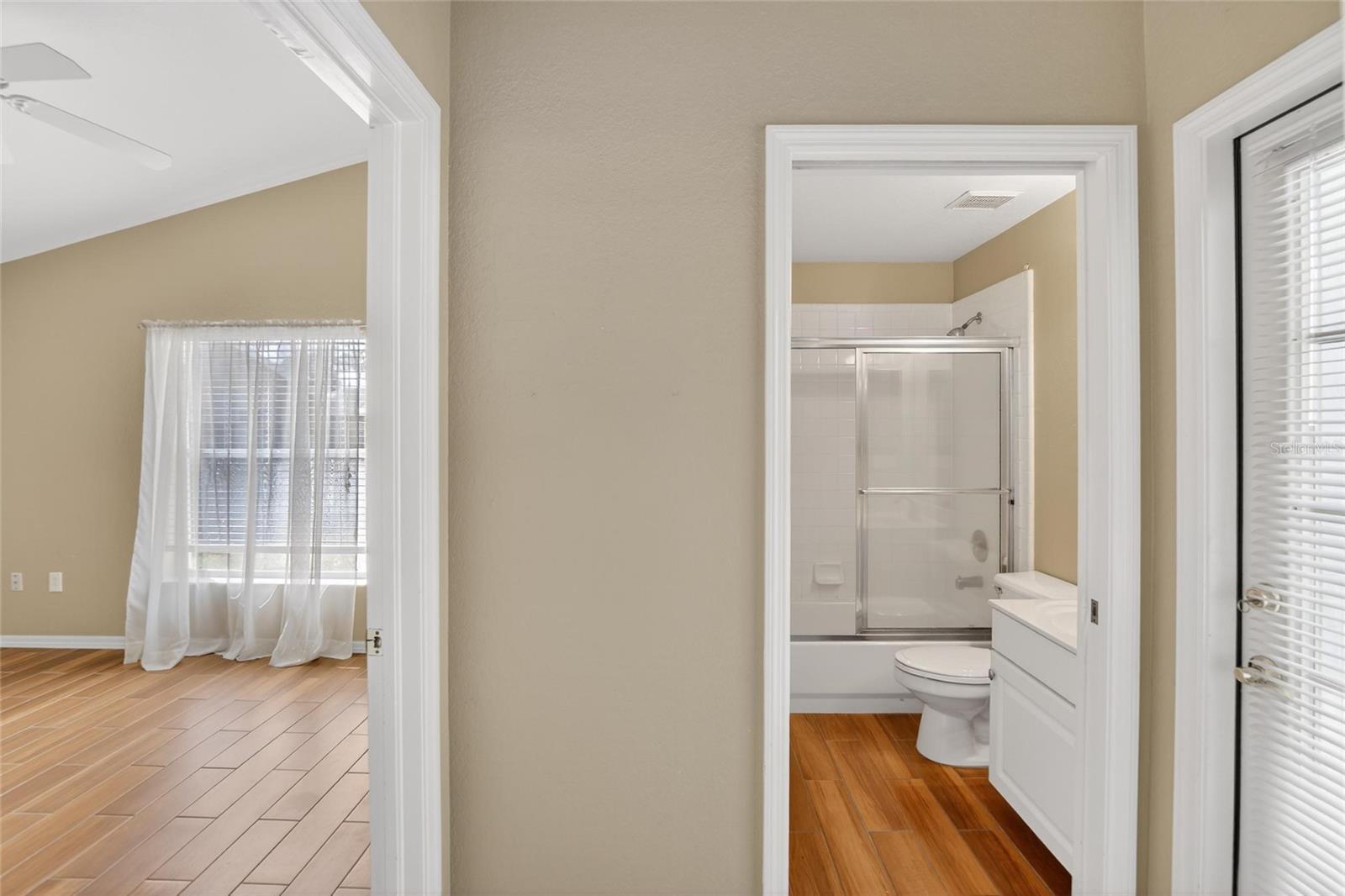 Image 10 of 99 For 3303 Cummings Place