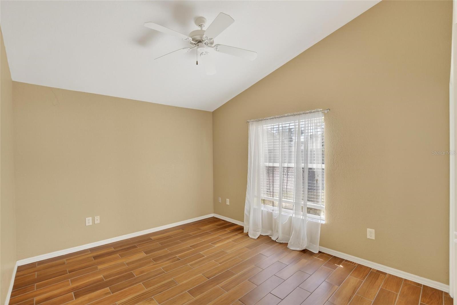 Image 11 of 99 For 3303 Cummings Place